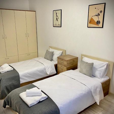 Top Location Apartment With 2Bath For 6 Guests สตาราซาโกรา ภายนอก รูปภาพ